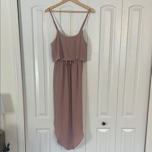 Chic Mauve Midi Dress